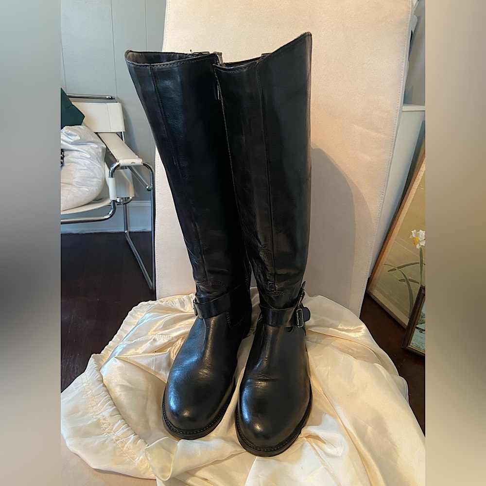 Hinge knee-high, riding boots